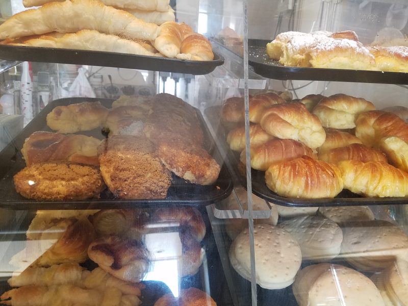 New Buenos Aires Bakery & Cafe food