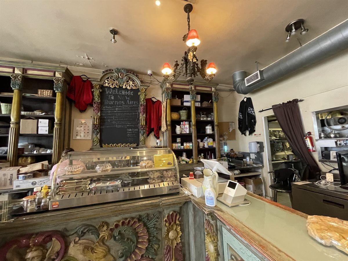 New Buenos Aires Bakery & Cafe